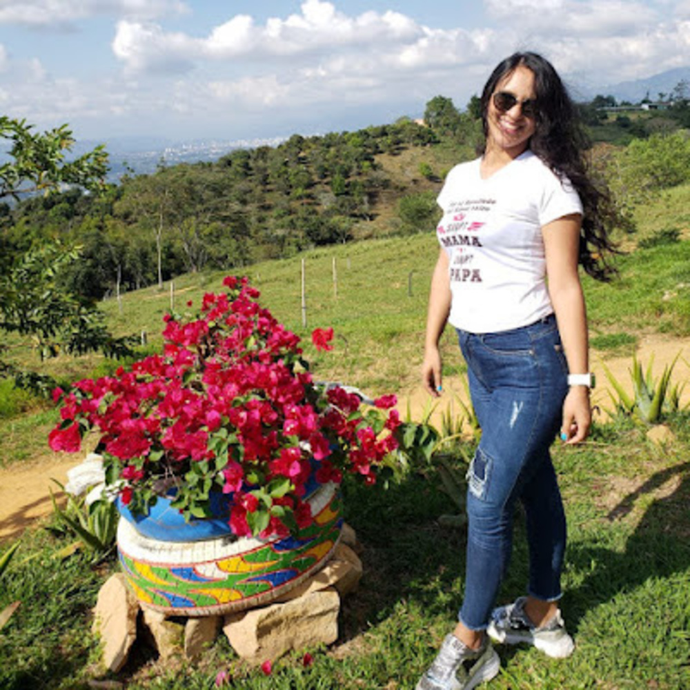 Meet your Posher, Mcamila
